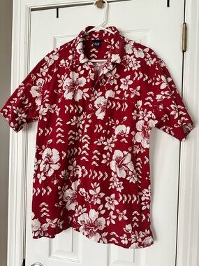 GAP Men’s Red Short-Sleeve Floral Button-Down Shirt